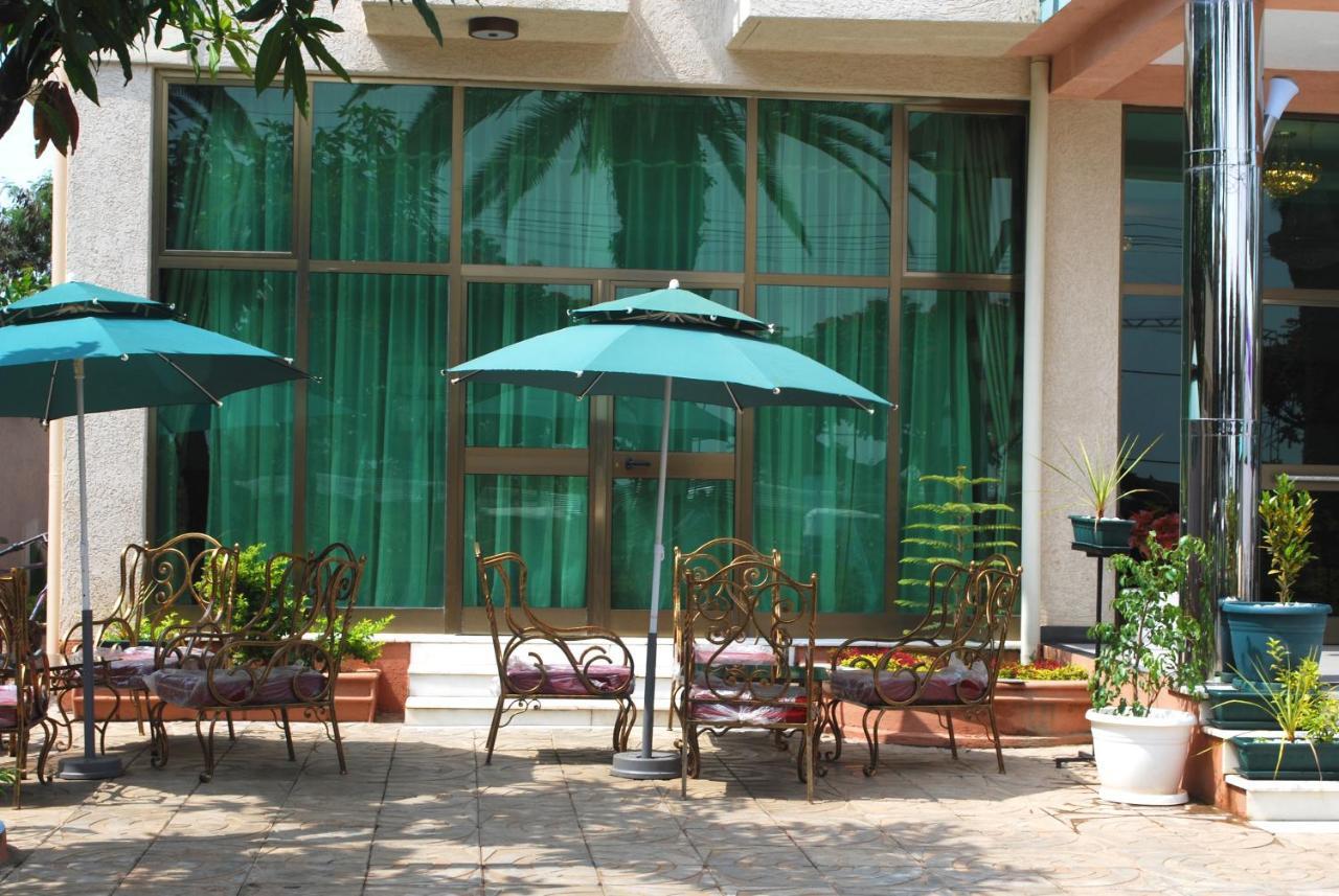 Jacaranda Hotel, Bahar Dar Esterno foto