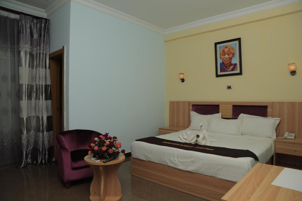 Jacaranda Hotel, Bahar Dar Esterno foto